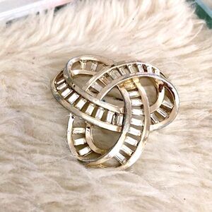 Hattie Carnegie Vintage Gold Tone Celtic with Crystals Knot Brooch Pin